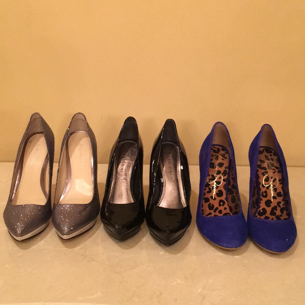 3 pairs size 7 heels